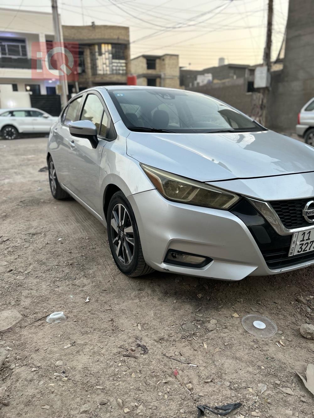 نيسان فيرسا
